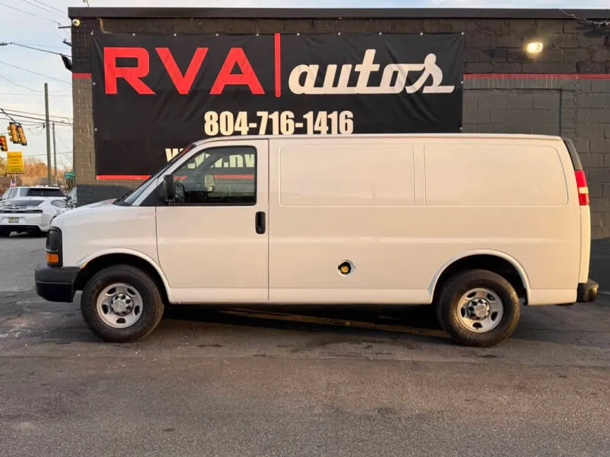 2012 Chevrolet Express photo 1
