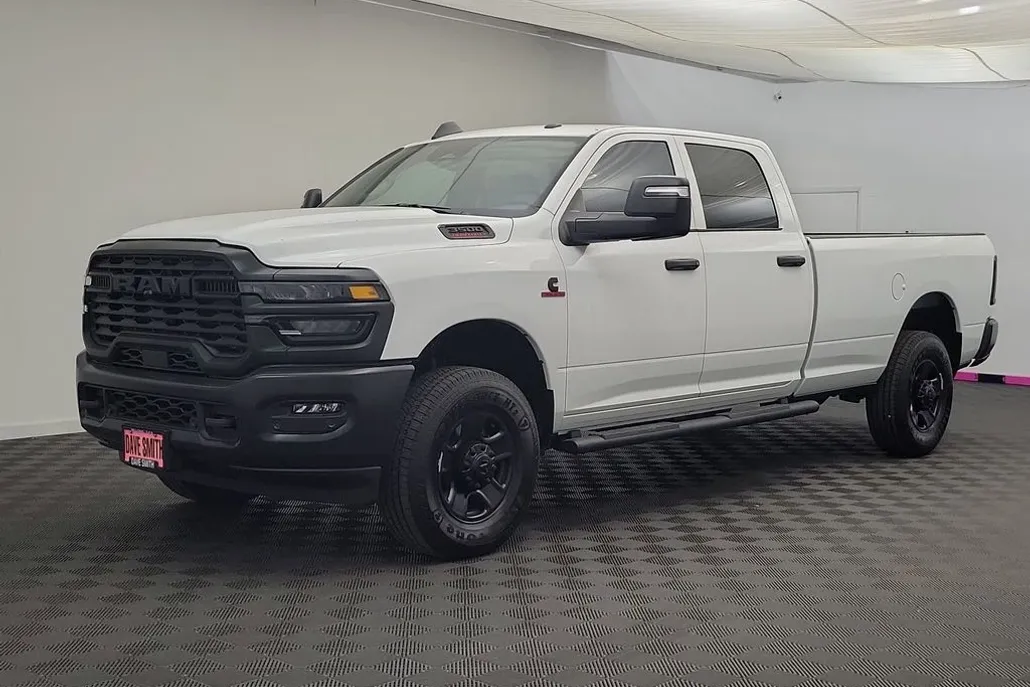 2025 Ram 3500 Tradesman photo 1