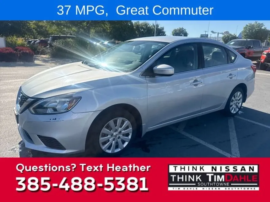 2017 Nissan Sentra S photo 1