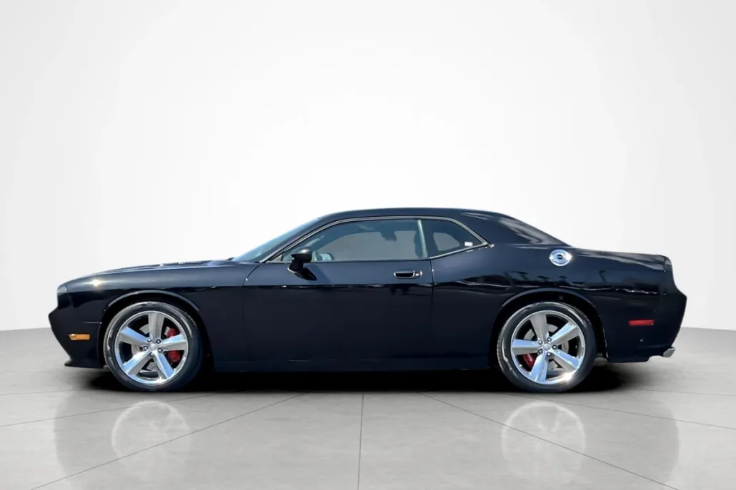 2010 Dodge Challenger SRT8 photo 1