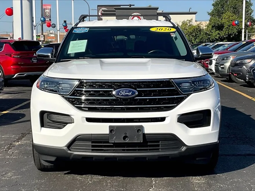 2020 Ford Explorer XLT photo 1