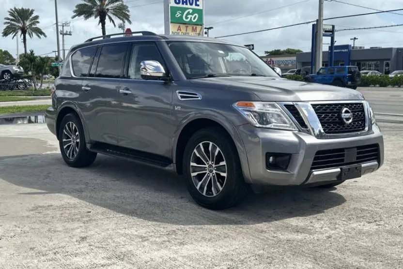 2020 Nissan Armada SL photo 1
