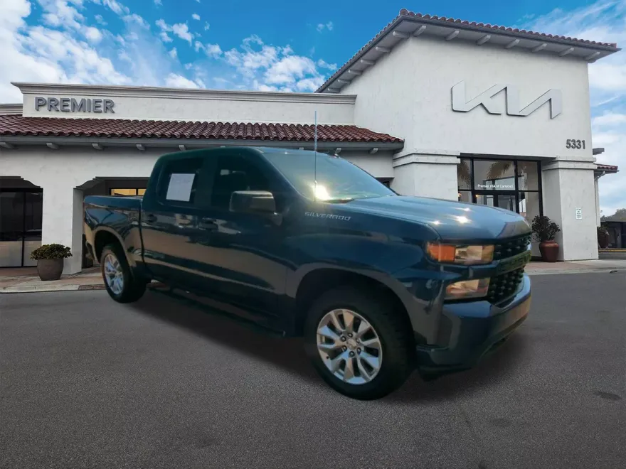 2020 Chevrolet Silverado 1500 Custom photo 1