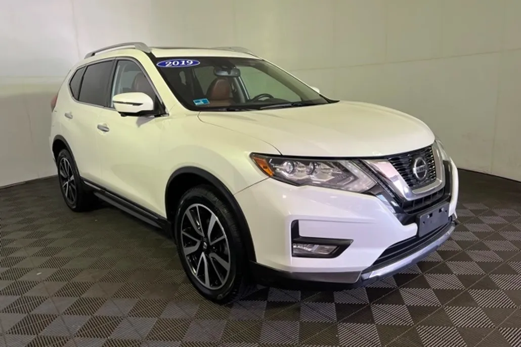2019 Nissan Rogue SL photo 1