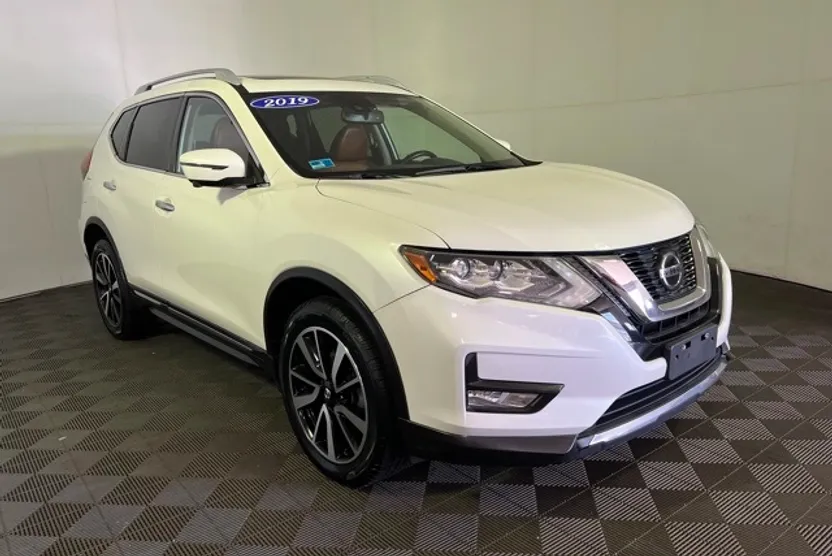 2019 Nissan Rogue SL photo 1
