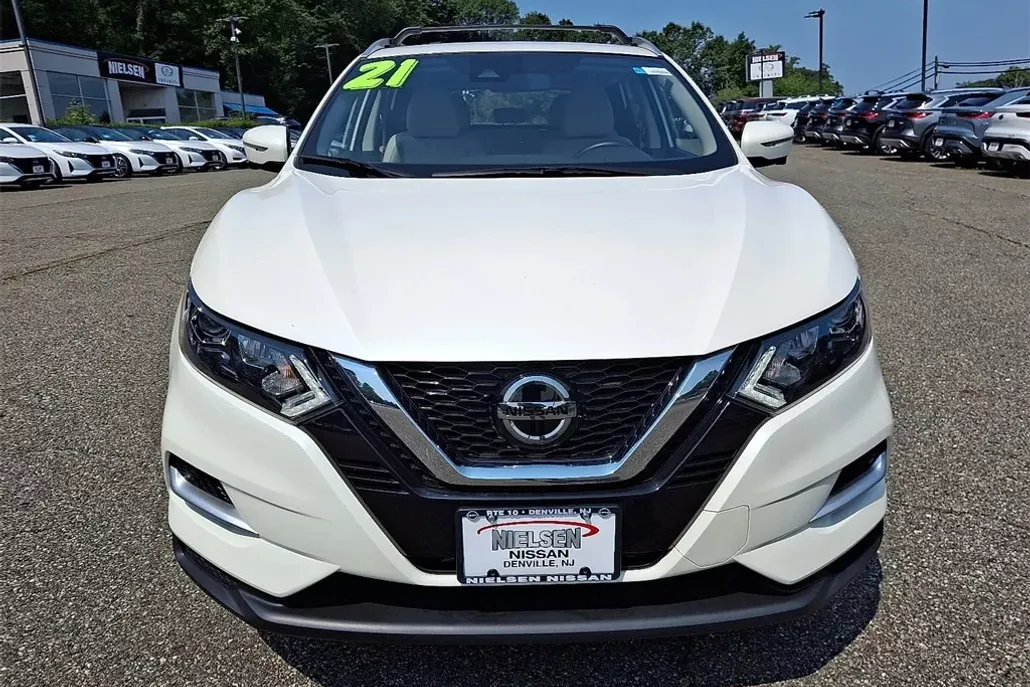 2021 Nissan Rogue Sport SL photo 1