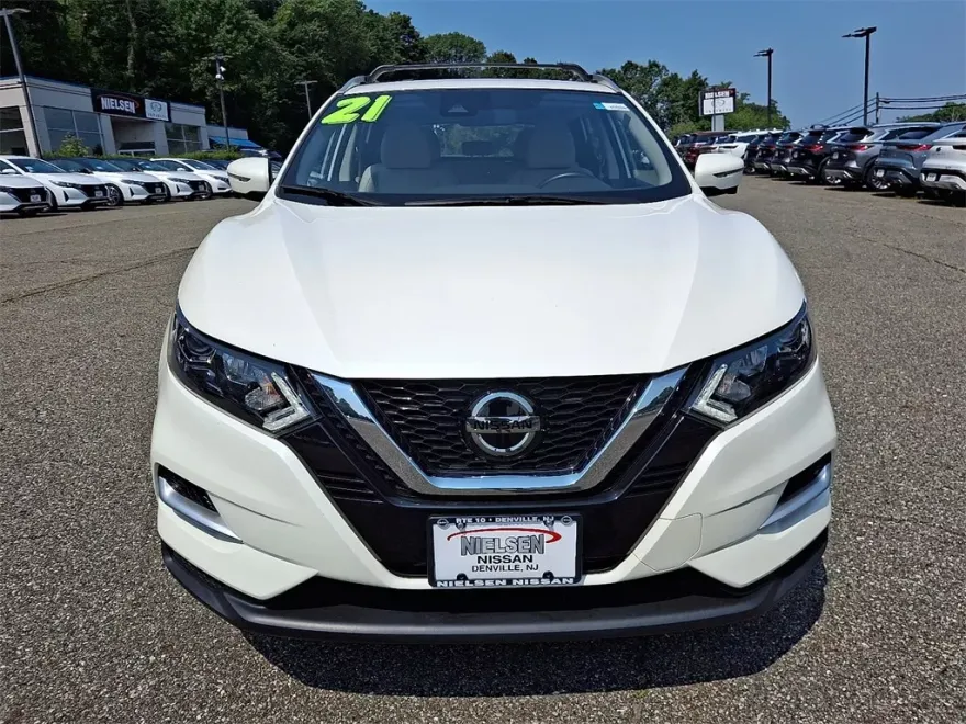 2021 Nissan Rogue Sport SL photo 1