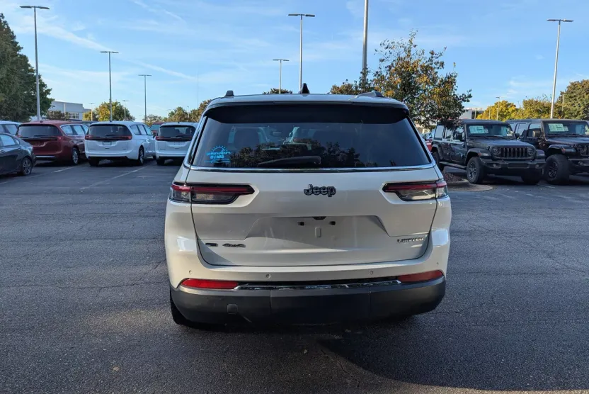 2021 Jeep Grand Cherokee Limited photo 1