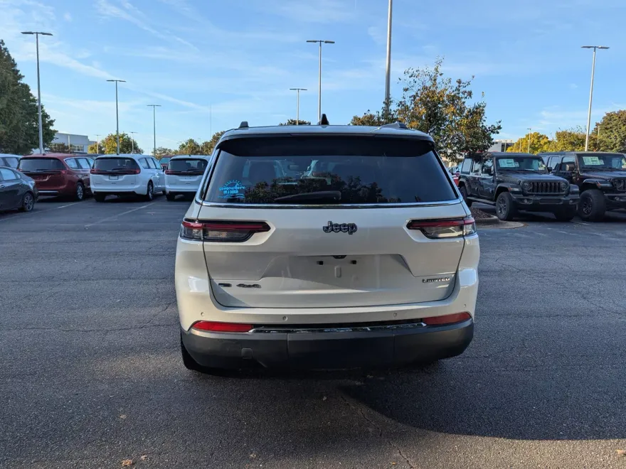2021 Jeep Grand Cherokee Limited photo 1
