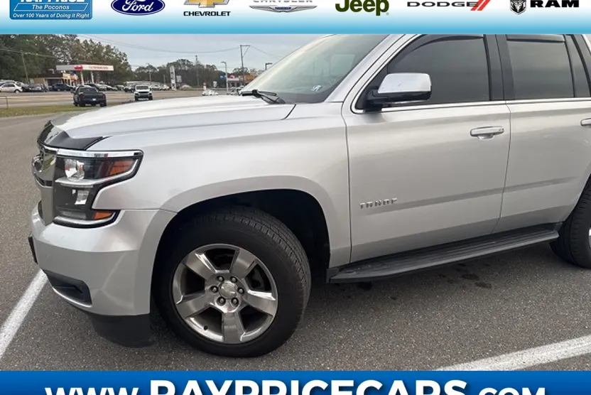 2020 Chevrolet Tahoe LT photo 1