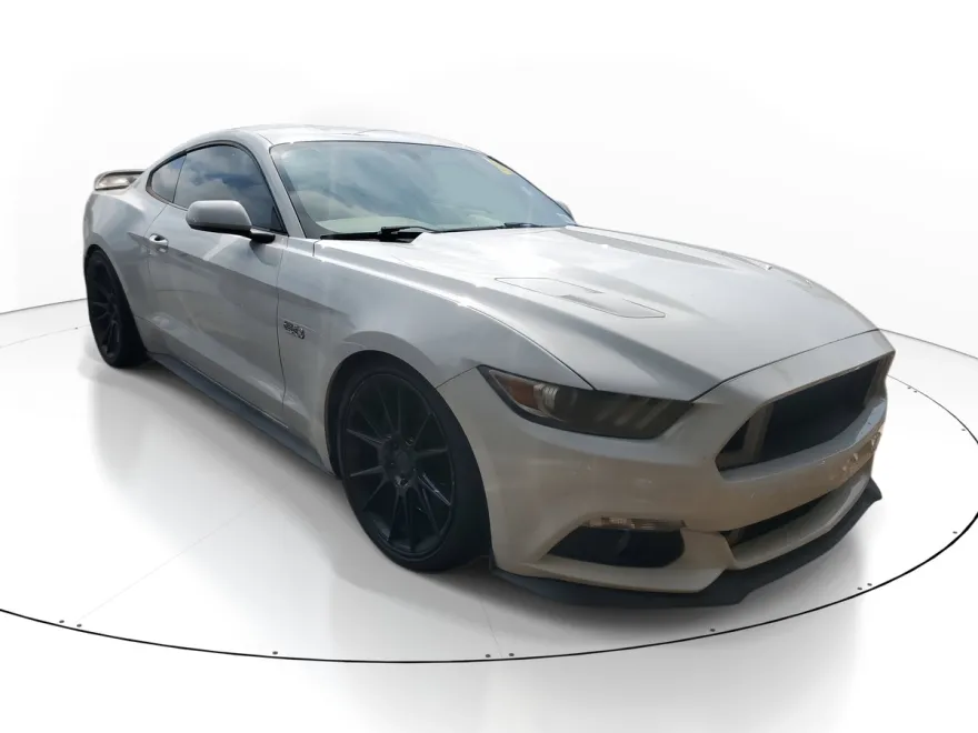 2016 Ford Mustang GT photo 1