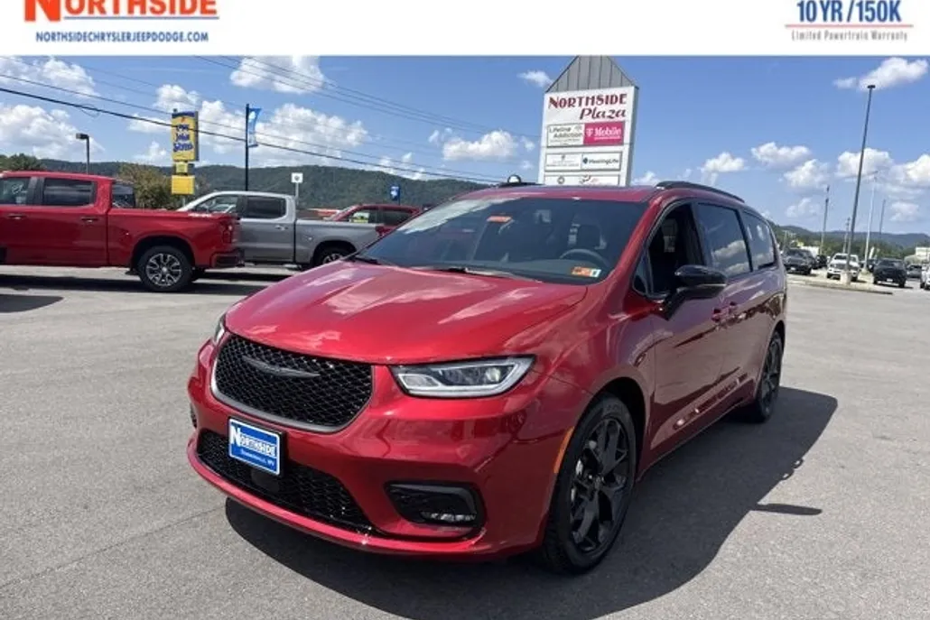 2026 Chrysler Pacifica Limited photo 1