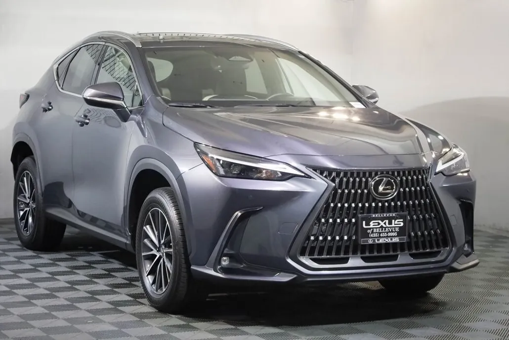 2022 Lexus NX 350h Premium photo 1
