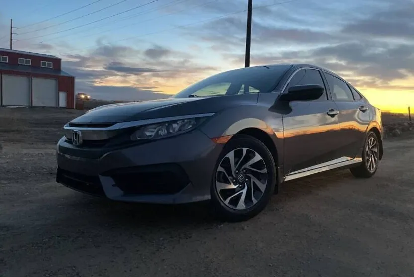 2017 Honda Civic EX photo 1