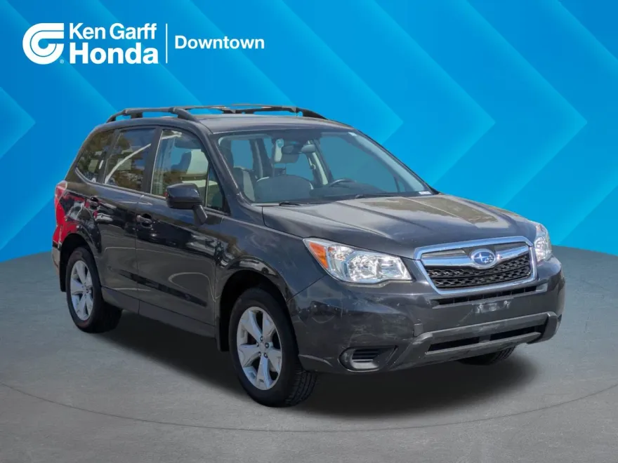 2016 Subaru Forester 2.5i Premium photo 1