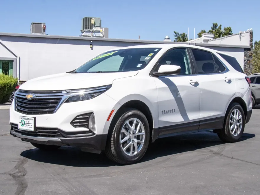 2024 Chevrolet Equinox photo 1