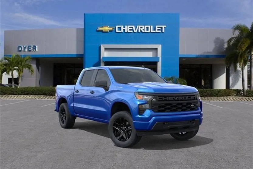 2026 Chevrolet Silverado 1500 Custom photo 1