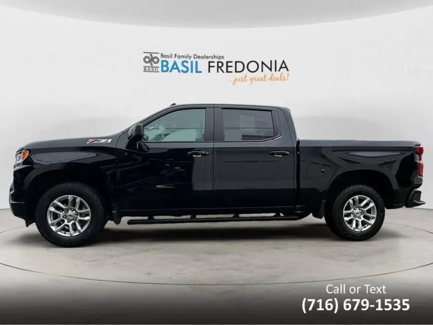 2024 Chevrolet Silverado 1500 RST photo 1