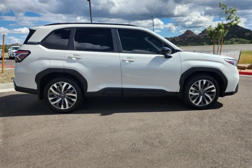 2025 Subaru Forester Touring photo 1