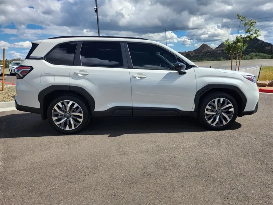 2025 Subaru Forester Touring photo 1