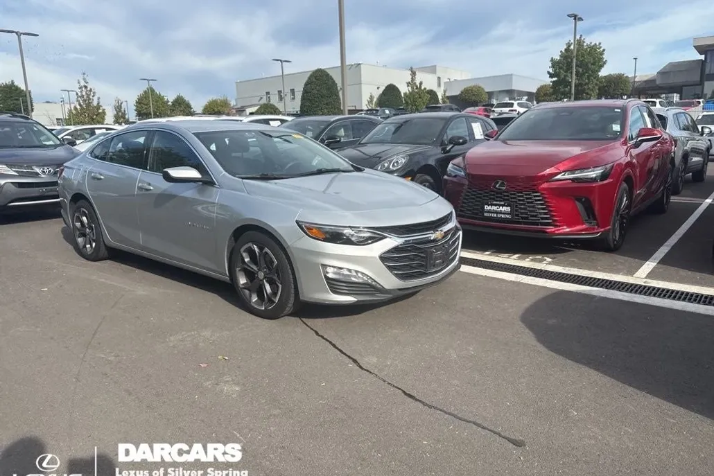 2022 Chevrolet Malibu 1LT photo 1
