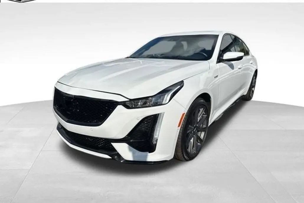 2024 Cadillac CT5 V photo 1