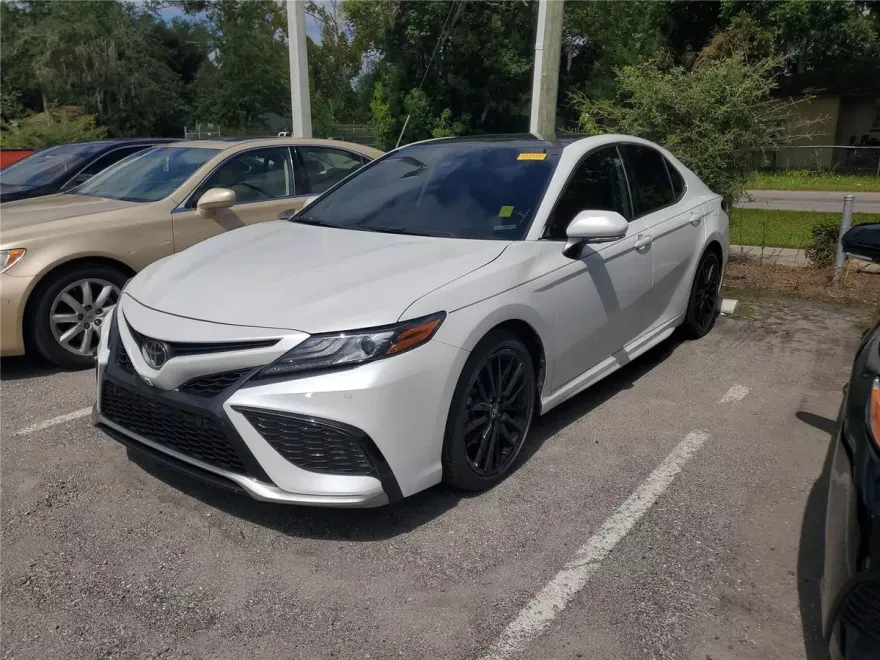 2023 Toyota Camry XSE photo 1