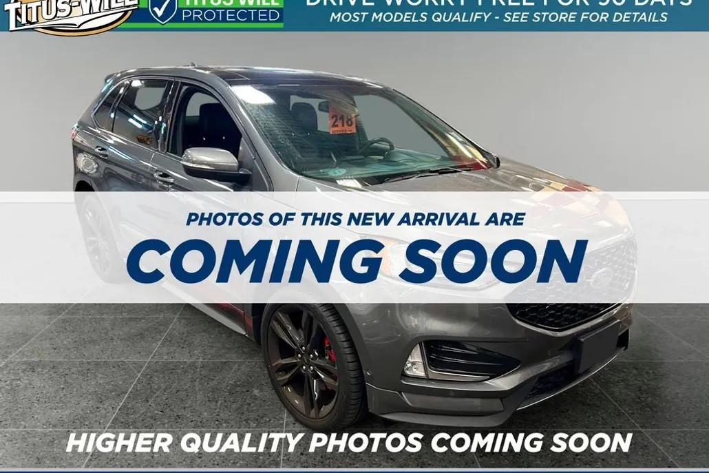 2022 Ford Edge ST photo 1