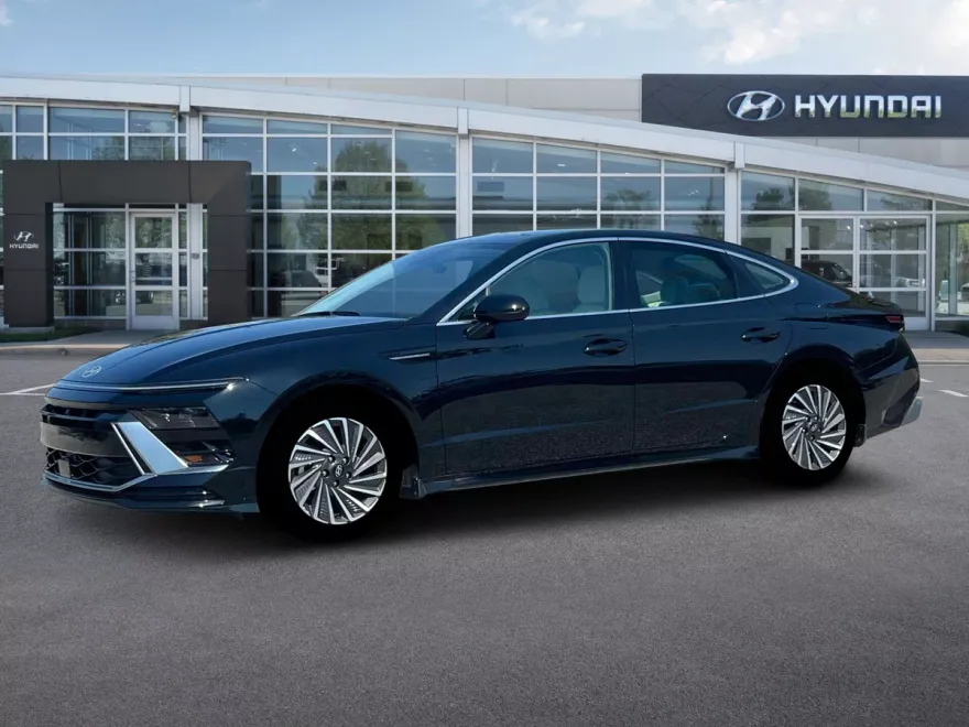 2025 Hyundai Sonata Hybrid SEL photo 1