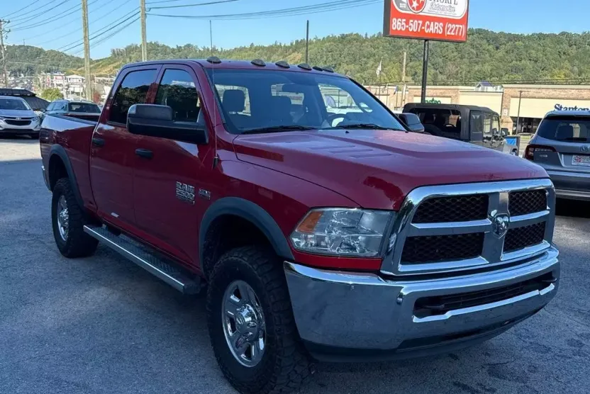 2017 Ram 2500 Tradesman photo 1