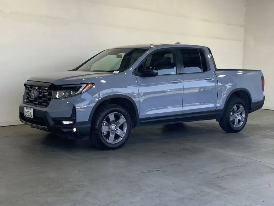 2024 Honda Ridgeline TrailSport photo 1