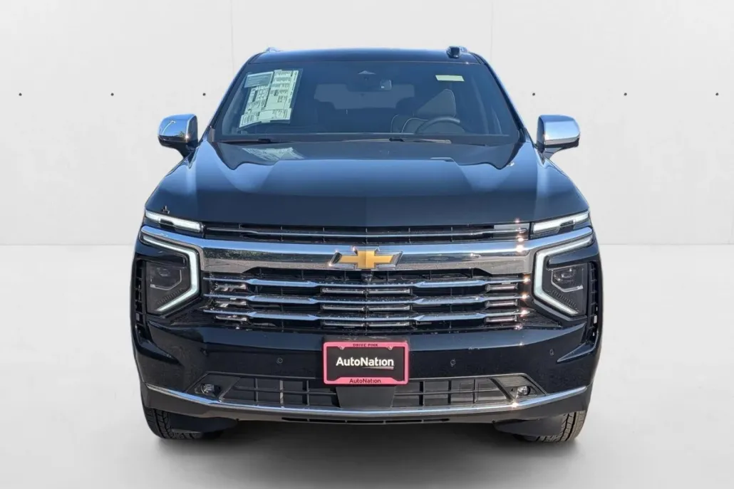 2025 Chevrolet Suburban Premier photo 1