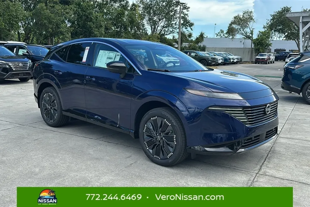 2025 Nissan Murano Platinum photo 1