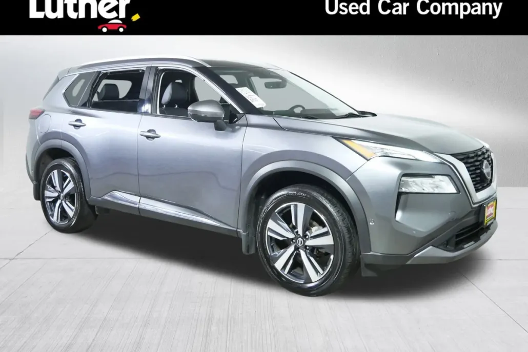 2022 Nissan Rogue SL photo 1
