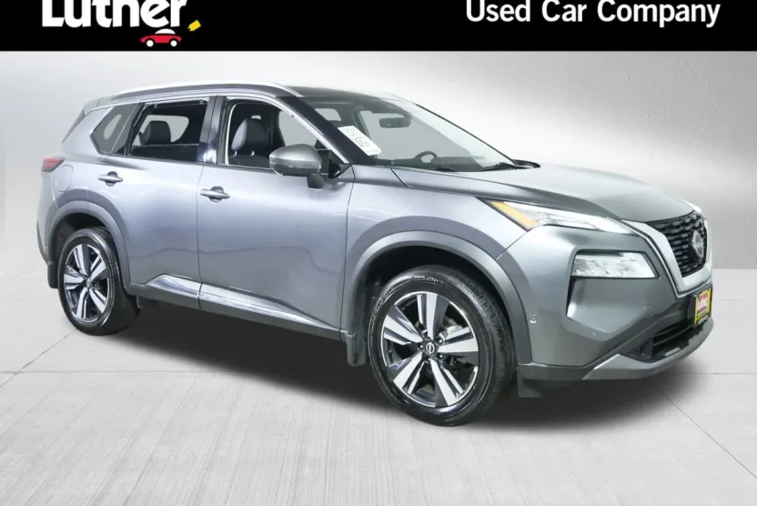 2022 Nissan Rogue SL photo 1