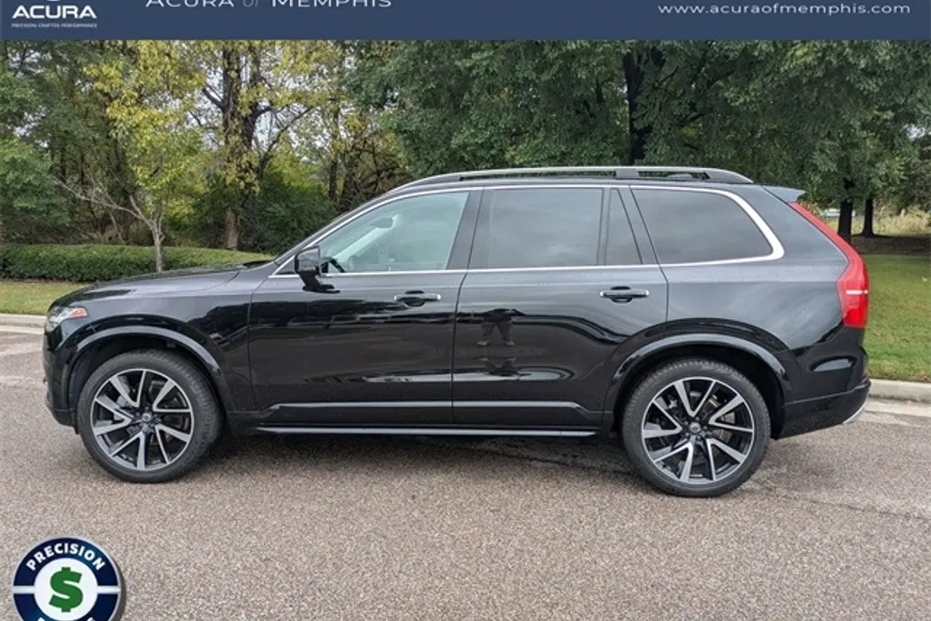 2019 Volvo XC90 T6 Momentum photo 1