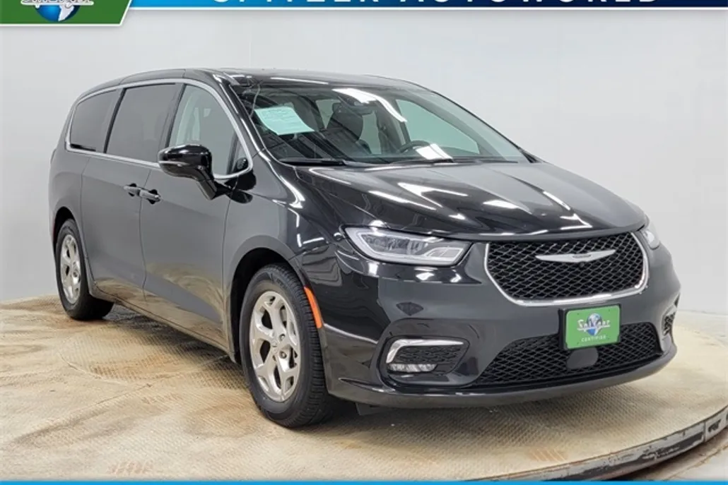 2024 Chrysler Pacifica Limited photo 1