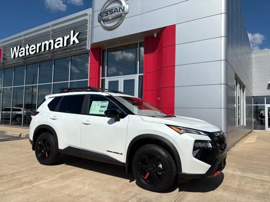 2026 Nissan Rogue SV photo 1