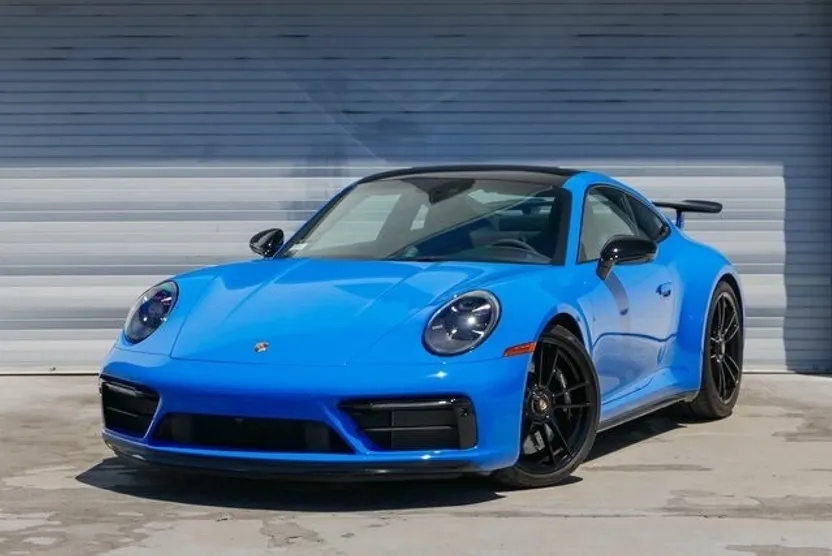 2024 Porsche 911 4 GTS photo 1