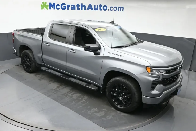 2023 Chevrolet Silverado 1500 RST photo 1