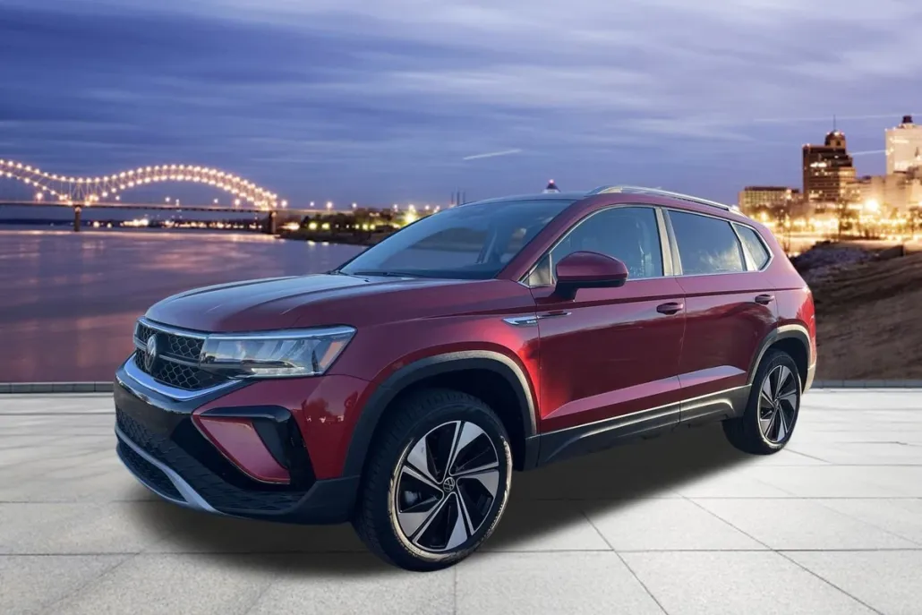 2024 Volkswagen Taos SE photo 1
