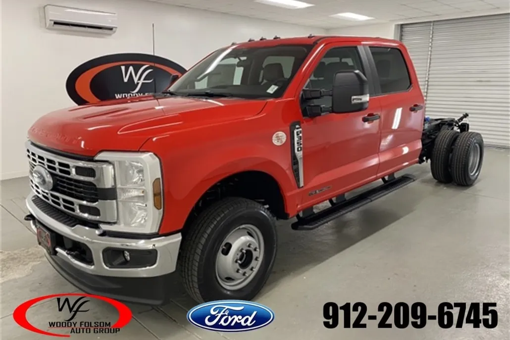 2025 Ford F-350 photo 1