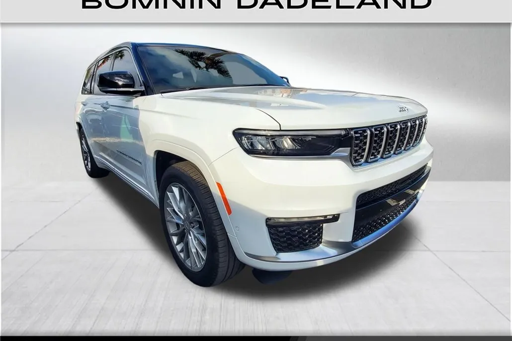 2025 Jeep Grand Cherokee L Summit photo 1