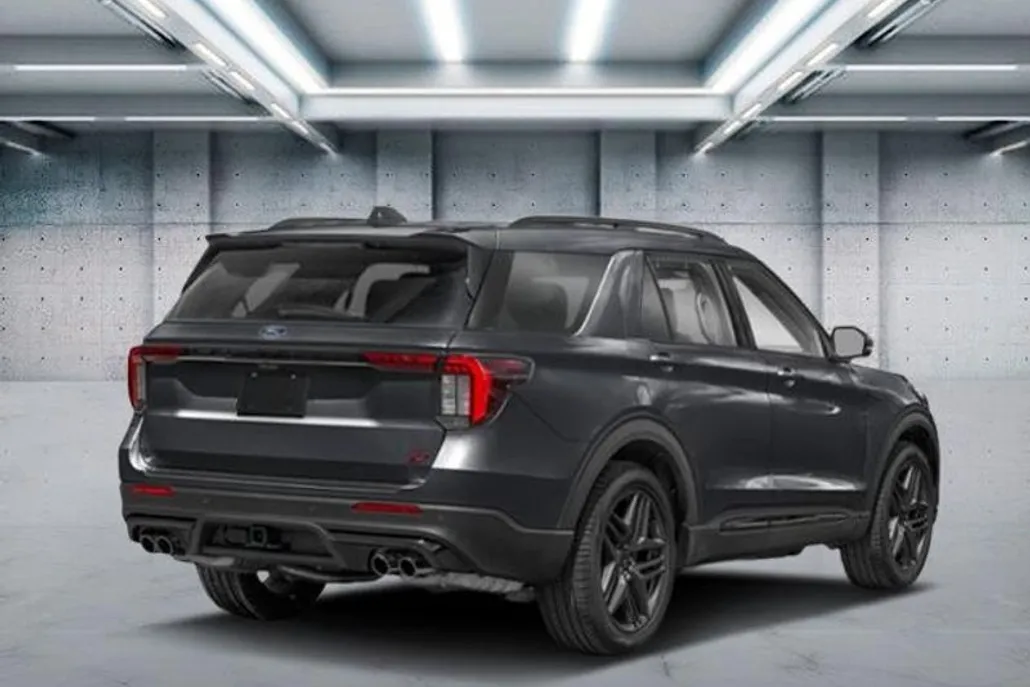 2025 Ford Explorer ST photo 1