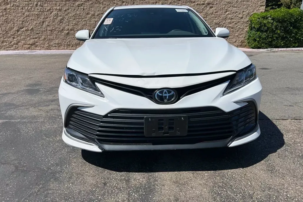 2024 Toyota Camry LE photo 1