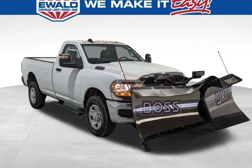 2024 Ram 2500 Tradesman photo 1