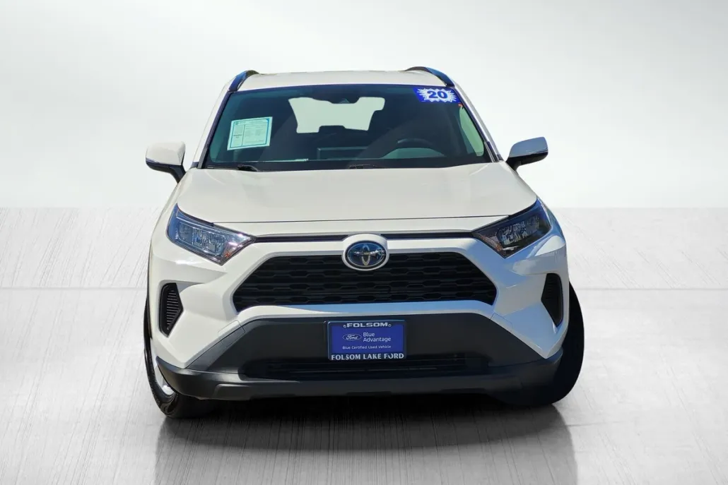 2020 Toyota RAV4 Hybrid LE photo 1