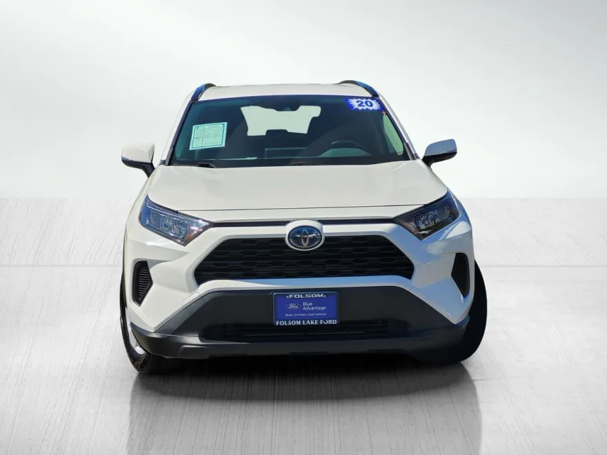 2020 Toyota RAV4 Hybrid LE photo 1