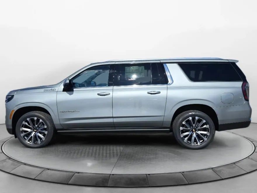 2026 Chevrolet Suburban High Country photo 1