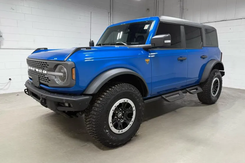 2024 Ford Bronco Badlands photo 1